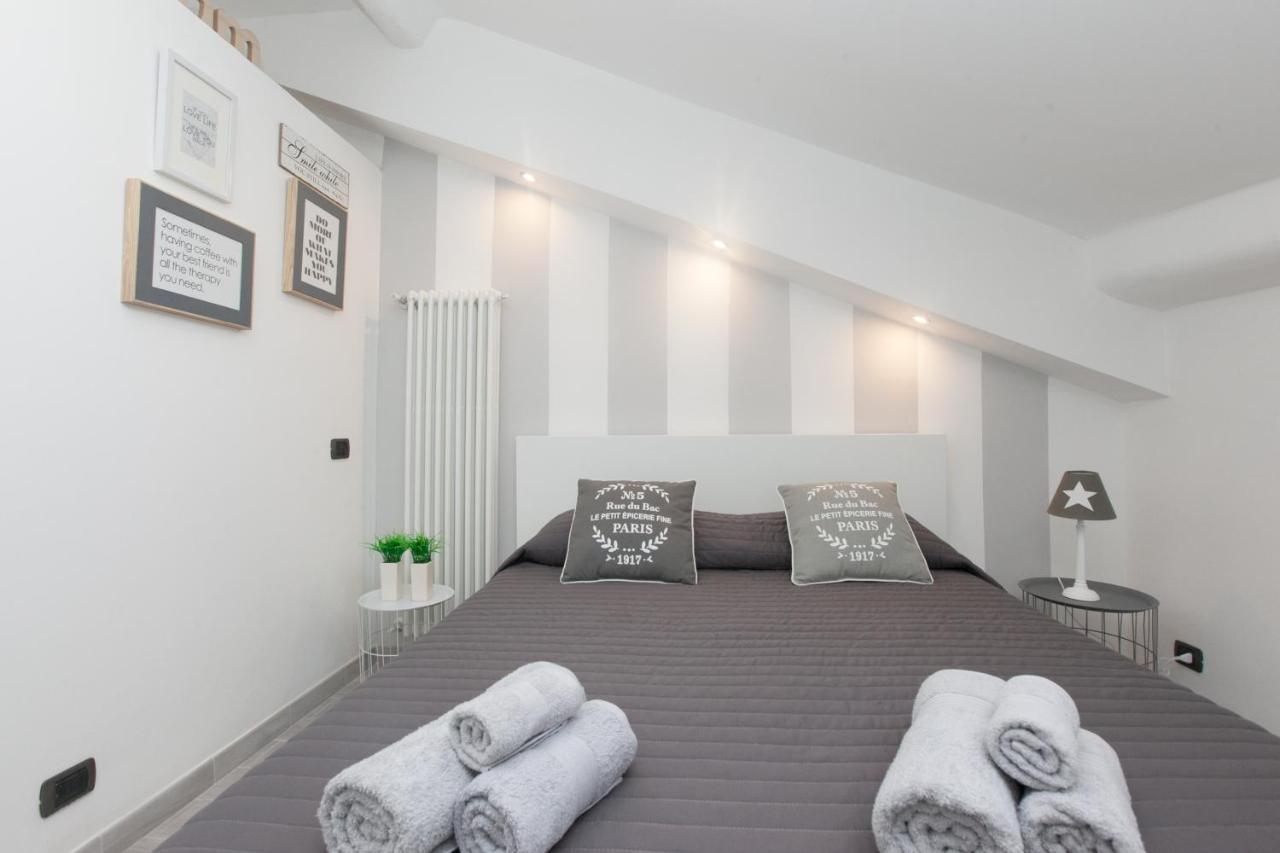 Amazing And New Penthouse In City Center Milán Exterior foto